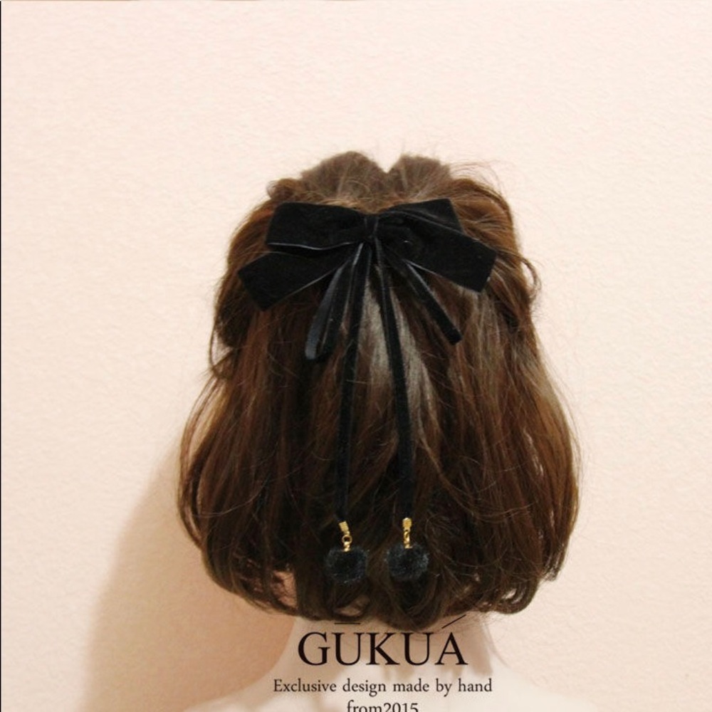 Woman’s hair clip